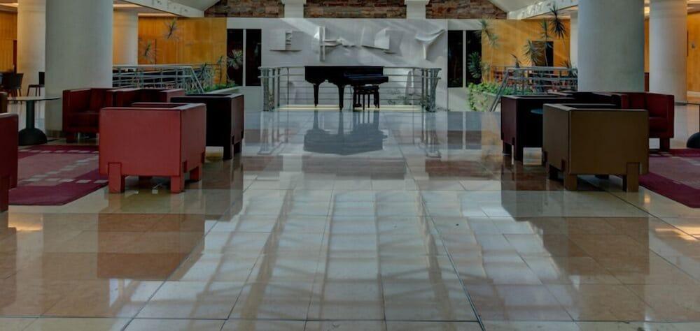 Vip Executive Entrecampos Hotel & Conference Лиссабон Экстерьер фото