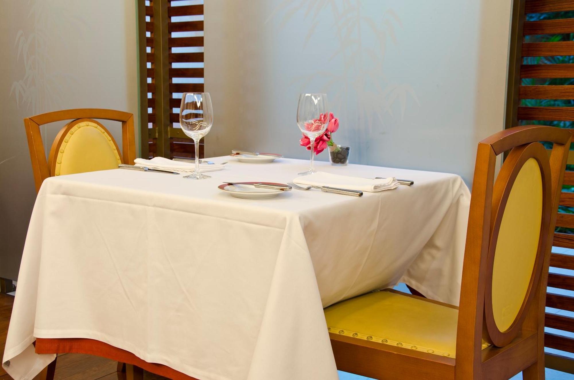 Vip Executive Entrecampos Hotel & Conference Лиссабон Экстерьер фото